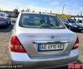 Сірий Ніссан Тііда, об'ємом двигуна 1.6 л та пробігом 300 тис. км за 4400 $, фото 2 на Automoto.ua