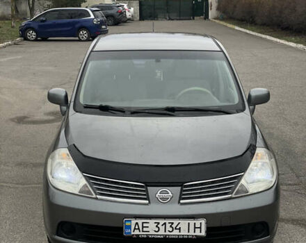 Сірий Ніссан Тііда, об'ємом двигуна 1.6 л та пробігом 220 тис. км за 4900 $, фото 1 на Automoto.ua