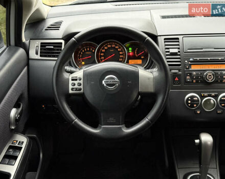 Серый Ниссан Тиида, объемом двигателя 1.6 л и пробегом 199 тыс. км за 5800 $, фото 7 на Automoto.ua