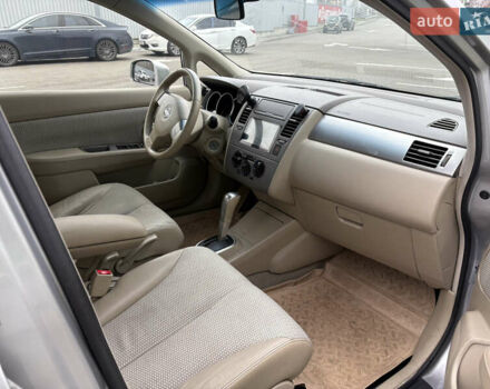 Серый Ниссан Тиида, объемом двигателя 1.6 л и пробегом 157 тыс. км за 6500 $, фото 7 на Automoto.ua