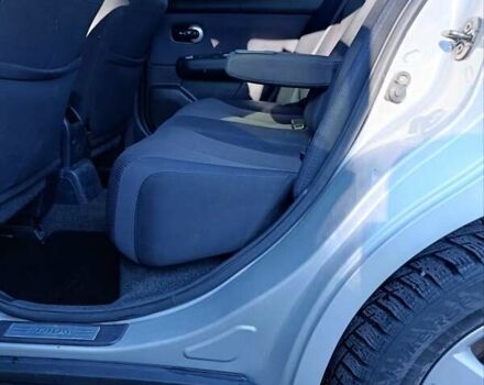 Серый Ниссан Тиида, объемом двигателя 1.8 л и пробегом 165 тыс. км за 5400 $, фото 18 на Automoto.ua