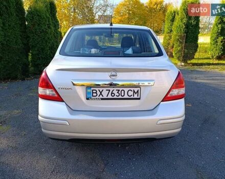 Серый Ниссан Тиида, объемом двигателя 1.8 л и пробегом 165 тыс. км за 5400 $, фото 9 на Automoto.ua