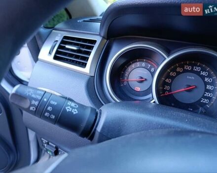 Серый Ниссан Тиида, объемом двигателя 1.8 л и пробегом 165 тыс. км за 5400 $, фото 17 на Automoto.ua