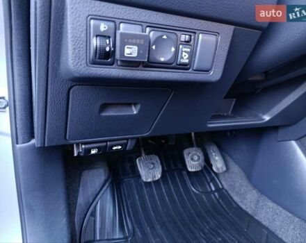 Серый Ниссан Тиида, объемом двигателя 1.8 л и пробегом 165 тыс. км за 5400 $, фото 13 на Automoto.ua