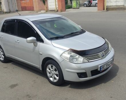 Сірий Ніссан Тііда, об'ємом двигуна 1.6 л та пробігом 300 тис. км за 4999 $, фото 2 на Automoto.ua