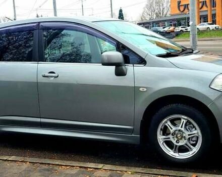 Серый Ниссан Тиида, объемом двигателя 1.6 л и пробегом 199 тыс. км за 5390 $, фото 12 на Automoto.ua