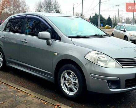 Серый Ниссан Тиида, объемом двигателя 1.6 л и пробегом 199 тыс. км за 5390 $, фото 11 на Automoto.ua