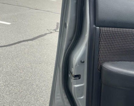 Серый Ниссан Тиида, объемом двигателя 1.6 л и пробегом 159 тыс. км за 6800 $, фото 14 на Automoto.ua