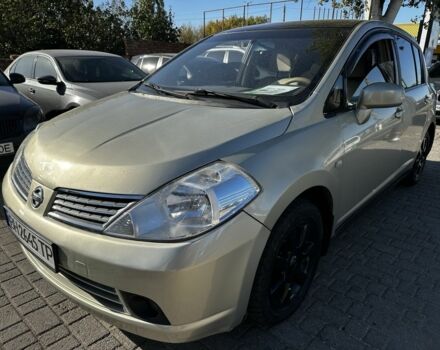 Серый Ниссан Тиида, объемом двигателя 1.8 л и пробегом 200 тыс. км за 5500 $, фото 1 на Automoto.ua