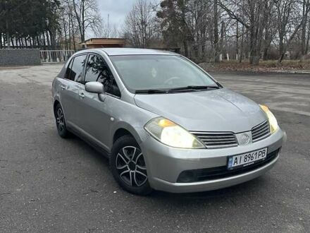 Ниссан Тиида 2007 в Белой Церкве на Automoto.ua Серый Ниссан Тиида, объемом двигателя 1.6 л и пробегом 255 тыс. км за 4500 $, фото 1 на Automoto.ua