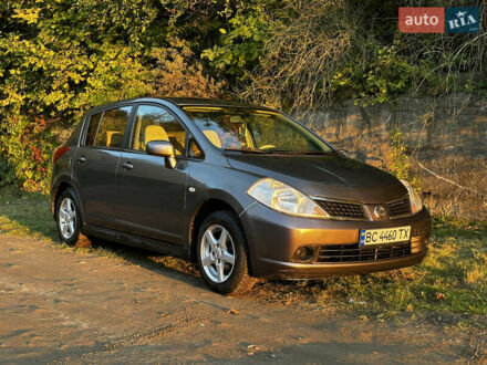 Ниссан Тиида 2008 в Львове на Automoto.ua Серый Ниссан Тиида, объемом двигателя 1.6 л и пробегом 115 тыс. км за 4500 $, фото 1 на Automoto.ua