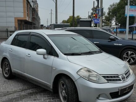 Серый Ниссан Тиида, объемом двигателя 0 л и пробегом 182 тыс. км за 6300 $, фото 1 на Automoto.ua