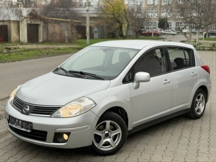 Сірий Ніссан Тііда, об'ємом двигуна 1.6 л та пробігом 167 тис. км за 7250 $, фото 1 на Automoto.ua