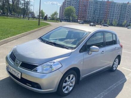 Ніссан Тііда 2008 у Києві на Automoto.ua Сірий Ніссан Тііда, об'ємом двигуна 1.6 л та пробігом 197 тис. км за 6000 $, фото 1 на Automoto.ua
