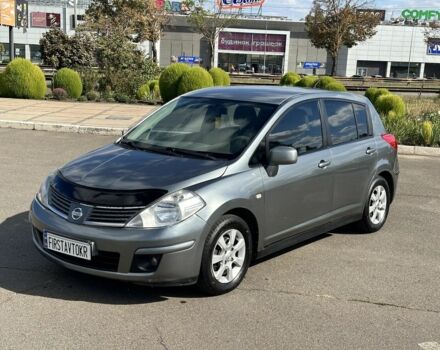 Серый Ниссан Тиида, объемом двигателя 1.8 л и пробегом 182 тыс. км за 5200 $, фото 1 на Automoto.ua