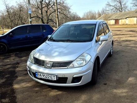 Ніссан Тііда 2008 у Кропивницькому (Кіровограді) на Automoto.ua Сірий Ніссан Тііда, об'ємом двигуна 1.6 л та пробігом 278 тис. км за 5800 $, фото 1 на Automoto.ua