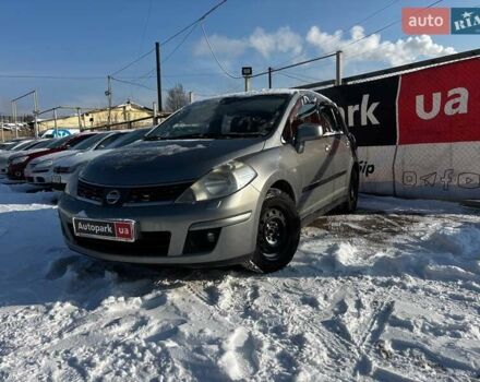 Серый Ниссан Тиида, объемом двигателя 1.6 л и пробегом 214 тыс. км за 6490 $, фото 1 на Automoto.ua