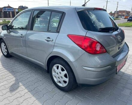 Серый Ниссан Тиида, объемом двигателя 1.6 л и пробегом 195 тыс. км за 5500 $, фото 1 на Automoto.ua