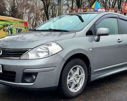 Серый Ниссан Тиида, объемом двигателя 1.6 л и пробегом 199 тыс. км за 5390 $, фото 1 на Automoto.ua