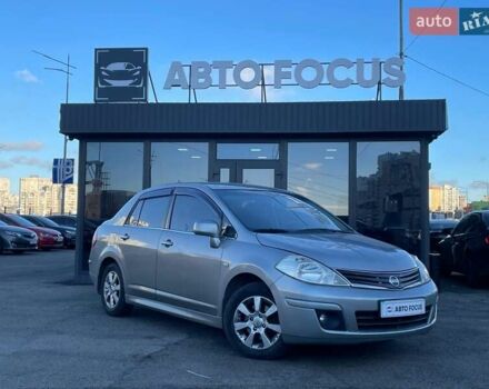 Серый Ниссан Тиида, объемом двигателя 1.6 л и пробегом 160 тыс. км за 7490 $, фото 1 на Automoto.ua