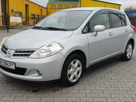 Ниссан Тиида 2012 в Хмельницком на Automoto.ua Серый Ниссан Тиида, объемом двигателя 1.6 л и пробегом 113 тыс. км за 6996 $, фото 1 на Automoto.ua