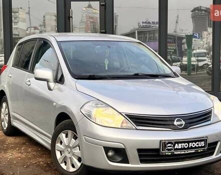 Серый Ниссан Тиида, объемом двигателя 1.6 л и пробегом 195 тыс. км за 7790 $, фото 1 на Automoto.ua