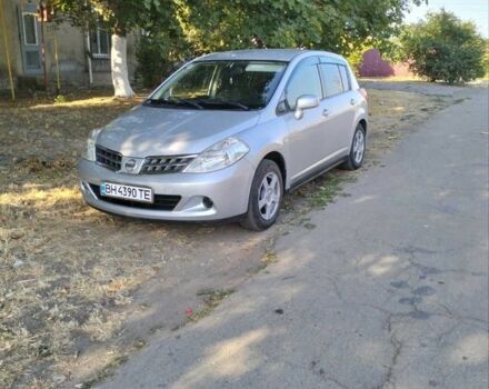 Сірий Ніссан Тііда, об'ємом двигуна 1.5 л та пробігом 150 тис. км за 7800 $, фото 1 на Automoto.ua