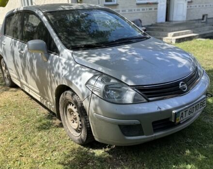 Сірий Ніссан Тііда, об'ємом двигуна 1.6 л та пробігом 80 тис. км за 7000 $, фото 1 на Automoto.ua