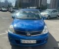 Синий Ниссан Тиида, объемом двигателя 1.6 л и пробегом 233 тыс. км за 5500 $, фото 1 на Automoto.ua