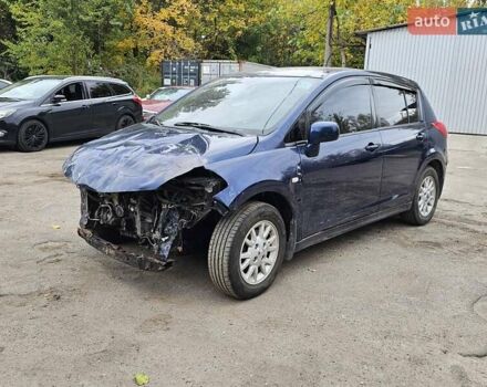 Синий Ниссан Тиида, объемом двигателя 1.6 л и пробегом 200 тыс. км за 2300 $, фото 9 на Automoto.ua