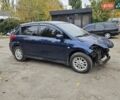 Синий Ниссан Тиида, объемом двигателя 1.6 л и пробегом 200 тыс. км за 2500 $, фото 1 на Automoto.ua