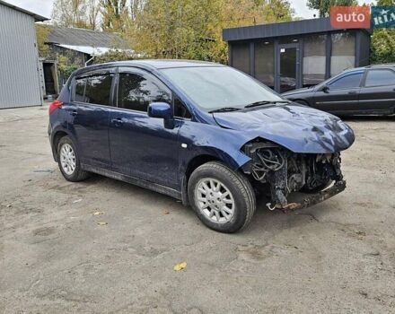 Синий Ниссан Тиида, объемом двигателя 1.6 л и пробегом 200 тыс. км за 2200 $, фото 6 на Automoto.ua