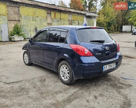 Синий Ниссан Тиида, объемом двигателя 1.6 л и пробегом 200 тыс. км за 2300 $, фото 6 на Automoto.ua