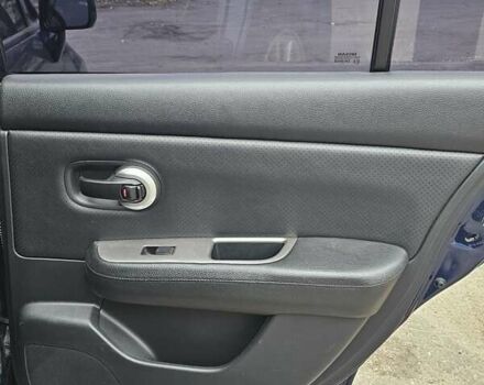 Синий Ниссан Тиида, объемом двигателя 1.6 л и пробегом 200 тыс. км за 2300 $, фото 18 на Automoto.ua