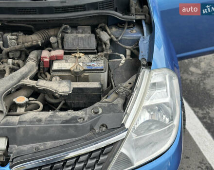 Синий Ниссан Тиида, объемом двигателя 1.6 л и пробегом 172 тыс. км за 6200 $, фото 23 на Automoto.ua