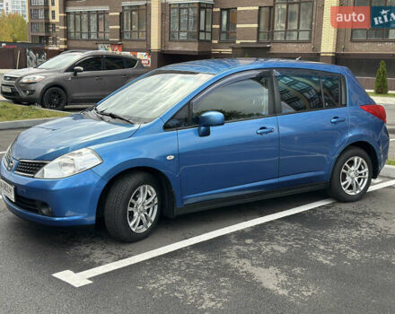 Синий Ниссан Тиида, объемом двигателя 1.6 л и пробегом 172 тыс. км за 6200 $, фото 2 на Automoto.ua