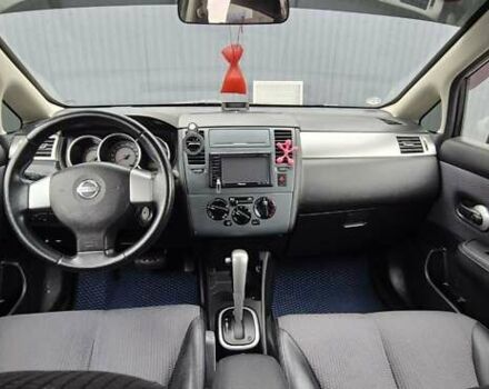 Синий Ниссан Тиида, объемом двигателя 1.6 л и пробегом 209 тыс. км за 5800 $, фото 12 на Automoto.ua