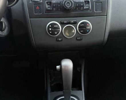 Синий Ниссан Тиида, объемом двигателя 1.6 л и пробегом 210 тыс. км за 6300 $, фото 14 на Automoto.ua