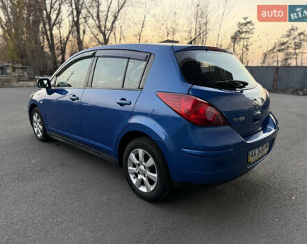 Синий Ниссан Тиида, объемом двигателя 1.6 л и пробегом 210 тыс. км за 6300 $, фото 4 на Automoto.ua