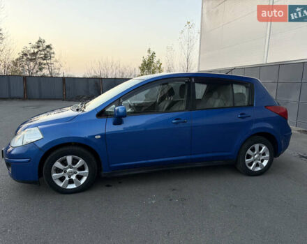 Синий Ниссан Тиида, объемом двигателя 1.6 л и пробегом 210 тыс. км за 6300 $, фото 3 на Automoto.ua