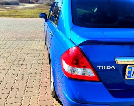Синий Ниссан Тиида, объемом двигателя 1.8 л и пробегом 147 тыс. км за 4800 $, фото 4 на Automoto.ua