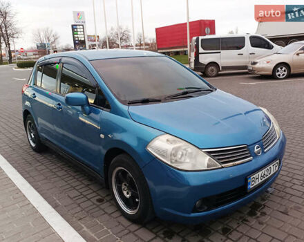 Синий Ниссан Тиида, объемом двигателя 1.6 л и пробегом 173 тыс. км за 5499 $, фото 1 на Automoto.ua