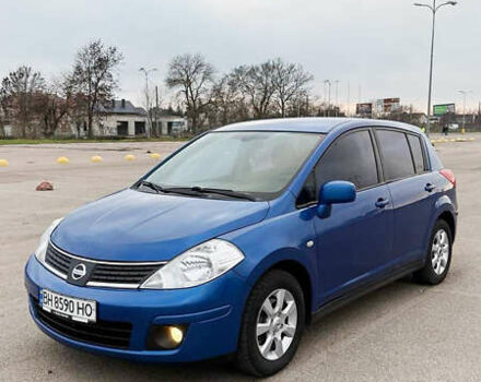 Синий Ниссан Тиида, объемом двигателя 1.6 л и пробегом 243 тыс. км за 5800 $, фото 1 на Automoto.ua