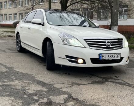 Белый Ниссан Теана, объемом двигателя 2.5 л и пробегом 239 тыс. км за 7700 $, фото 1 на Automoto.ua