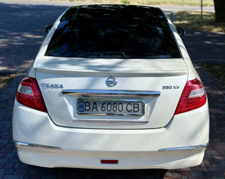 Белый Ниссан Теана, объемом двигателя 3.5 л и пробегом 225 тыс. км за 5650 $, фото 13 на Automoto.ua
