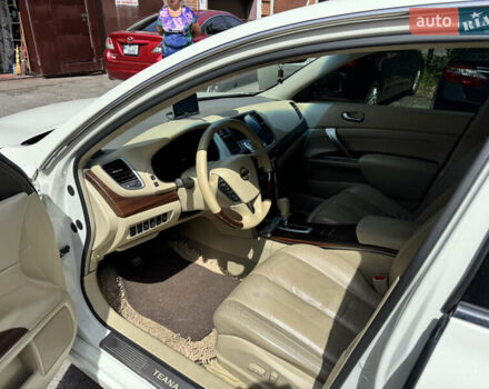 Белый Ниссан Теана, объемом двигателя 2.5 л и пробегом 108 тыс. км за 8500 $, фото 7 на Automoto.ua