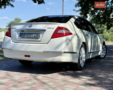 Белый Ниссан Теана, объемом двигателя 3.5 л и пробегом 225 тыс. км за 5650 $, фото 11 на Automoto.ua