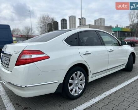 Білий Ніссан Теана, об'ємом двигуна 3.5 л та пробігом 200 тис. км за 6300 $, фото 3 на Automoto.ua