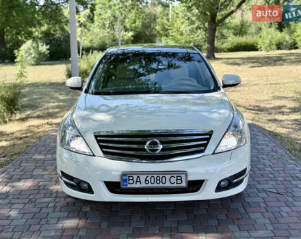 Белый Ниссан Теана, объемом двигателя 3.5 л и пробегом 225 тыс. км за 5650 $, фото 4 на Automoto.ua