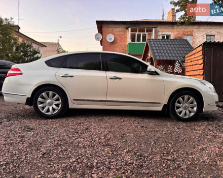 Білий Ніссан Теана, об'ємом двигуна 3.5 л та пробігом 272 тис. км за 8200 $, фото 15 на Automoto.ua